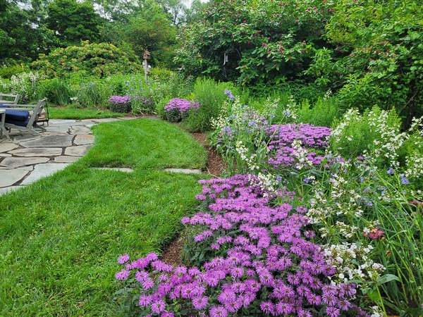 KM Gardens Landscaping